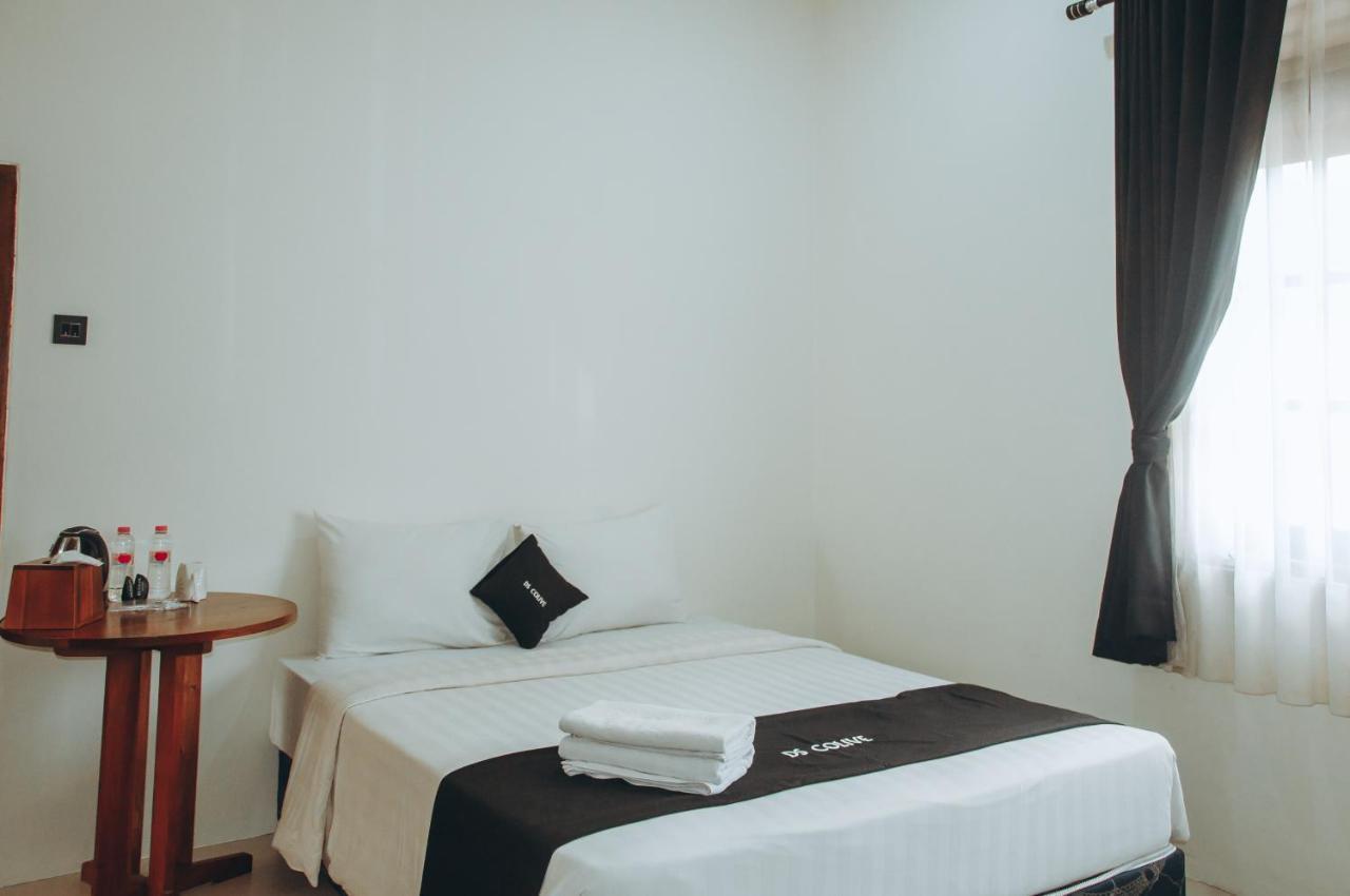 Ds Colive Marina Airport Hotell Semarang Eksteriør bilde